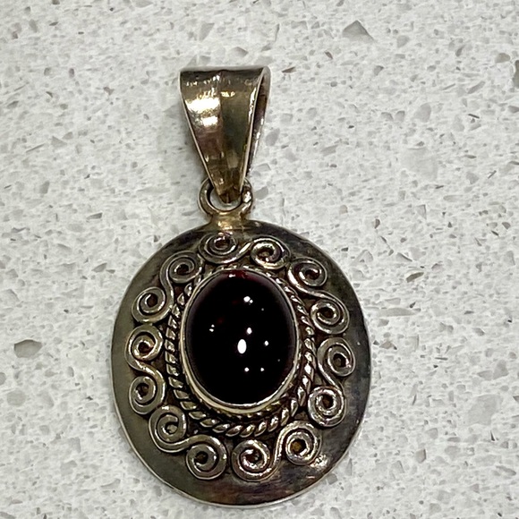 90’s Real Silver + Semi Precious Amethyst Pendant - Picture 8 of 12